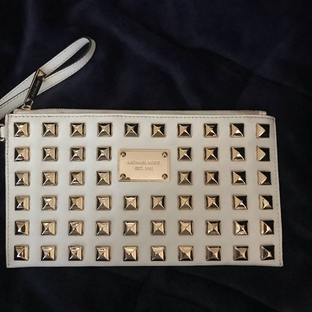 Michael kors slim wristlet